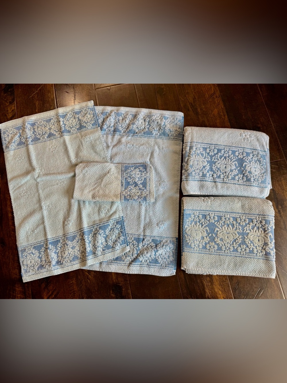 Vintage SEARS bath towel set